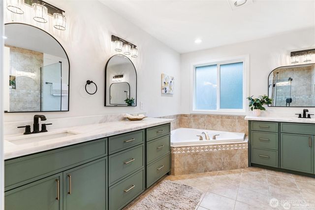 223 S Camano Ridge Road, Camano Island, WA 98282