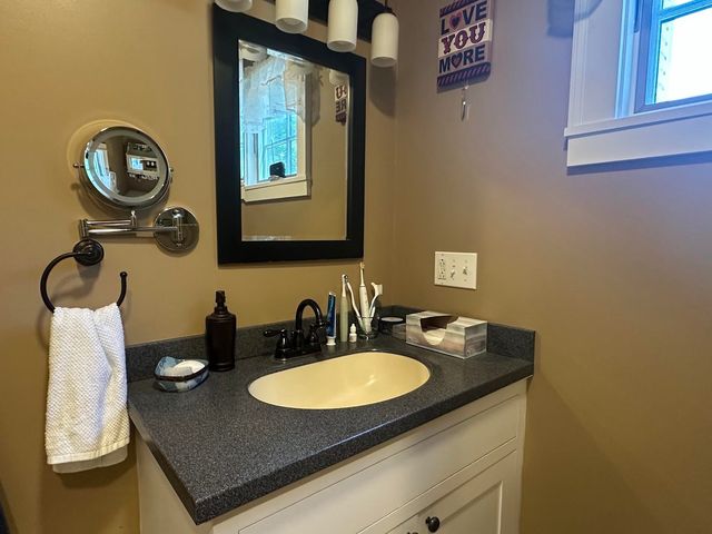 175 Creek Road, Castleton, VT 05735
