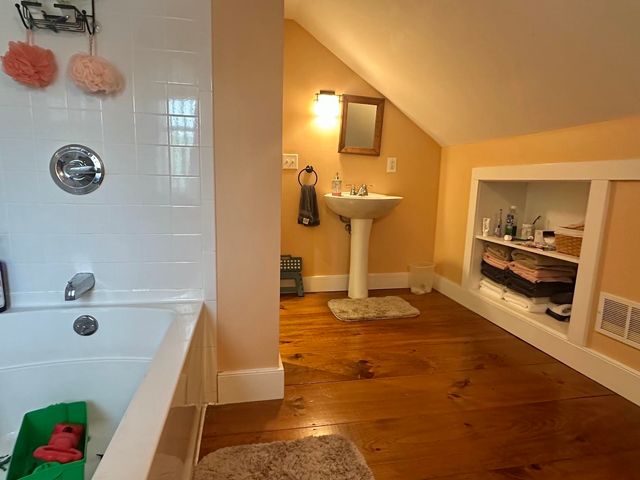 175 Creek Road, Castleton, VT 05735