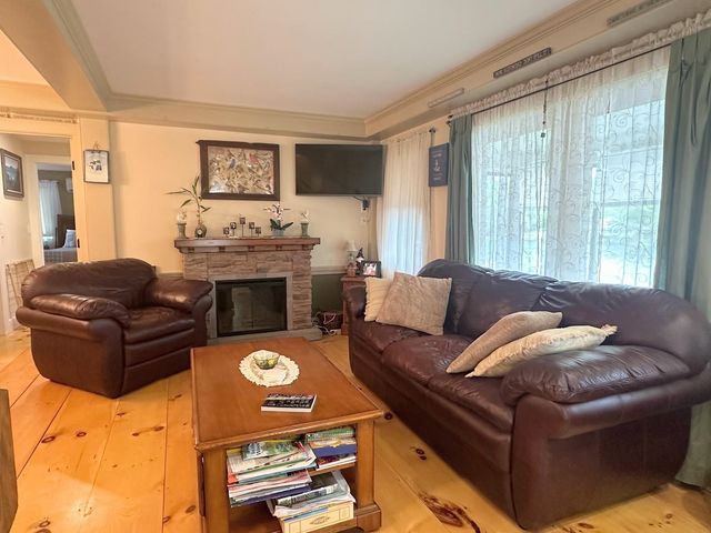175 Creek Road, Castleton, VT 05735
