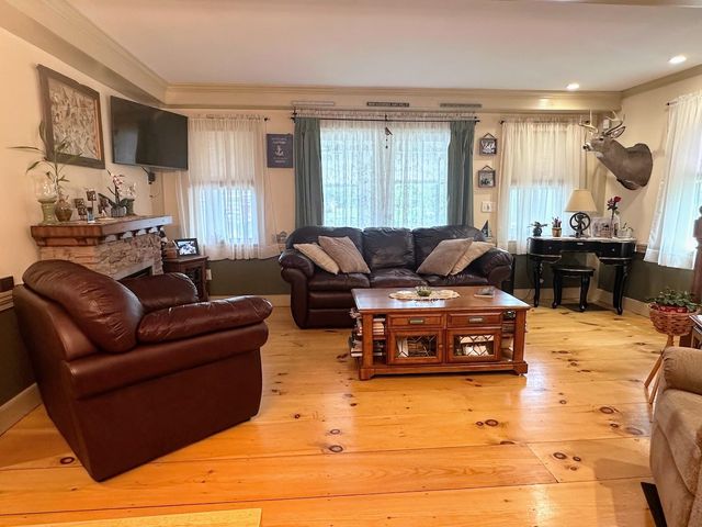 175 Creek Road, Castleton, VT 05735