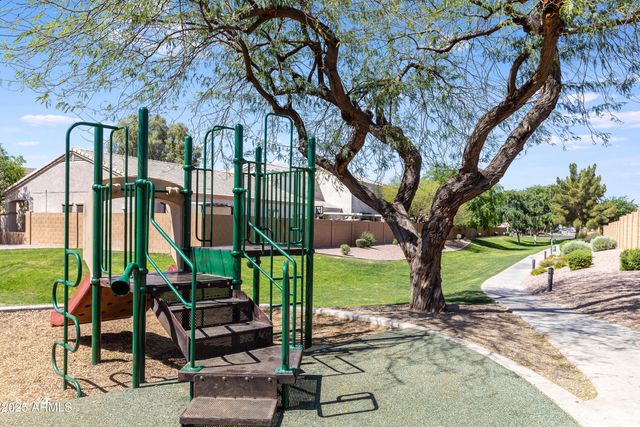 7014 W CESAR Street, Peoria, AZ 85345