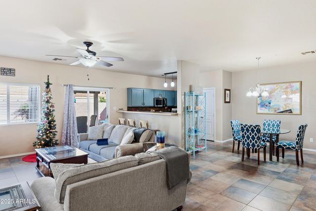 7014 W CESAR Street, Peoria, AZ 85345