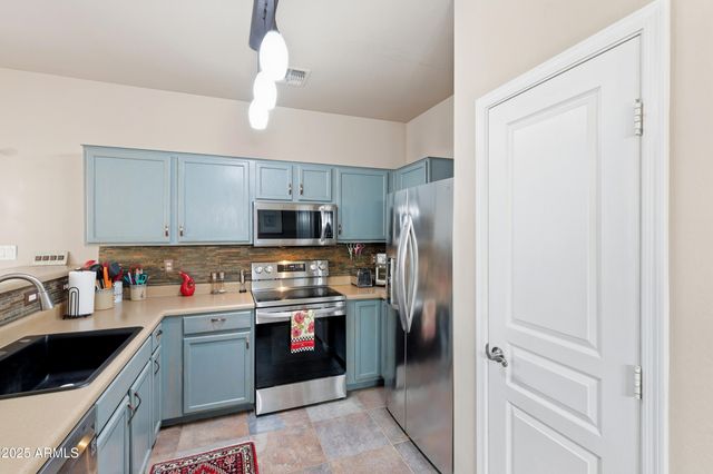 7014 W CESAR Street, Peoria, AZ 85345