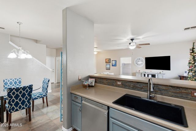 7014 W CESAR Street, Peoria, AZ 85345