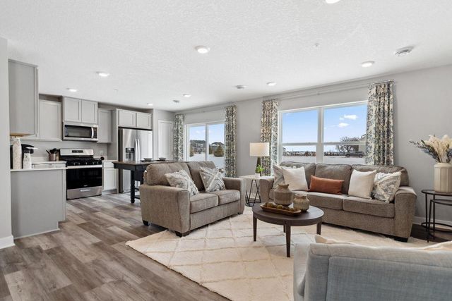 12724 Ashbury Drive, Rogers, MN 55374