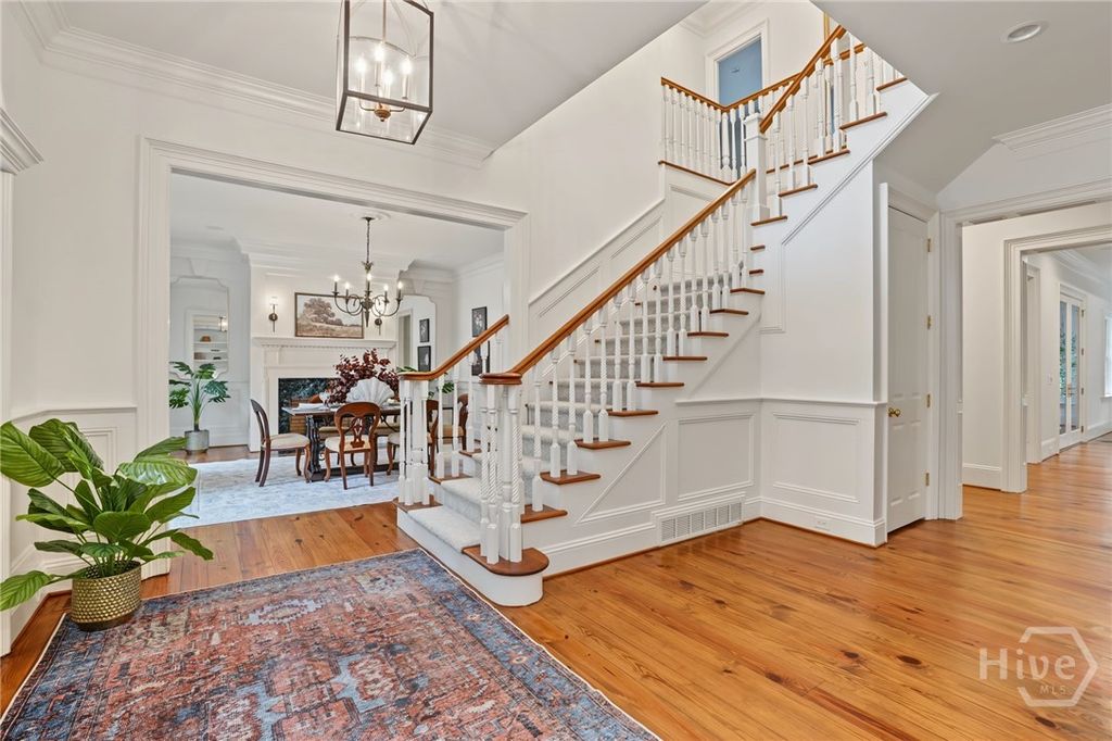 Image 10 of property listing at 36 Belted Kingfisher Lane, Richmond Hill, GA 31324