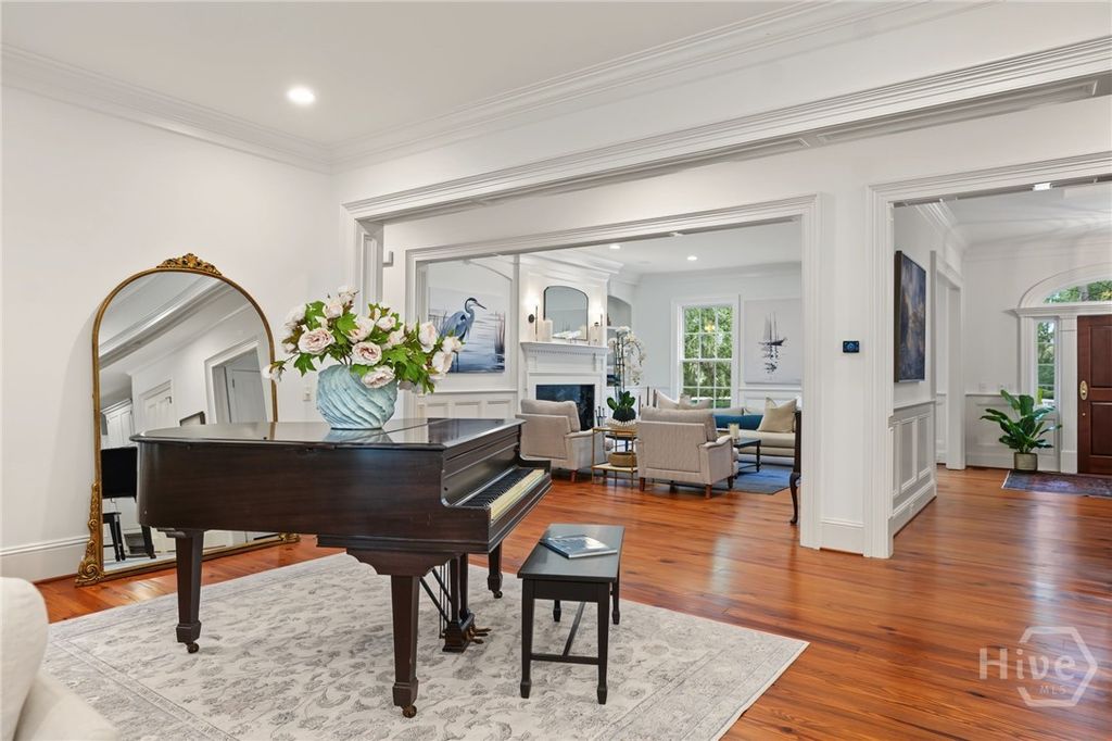 Image 20 of property listing at 36 Belted Kingfisher Lane, Richmond Hill, GA 31324