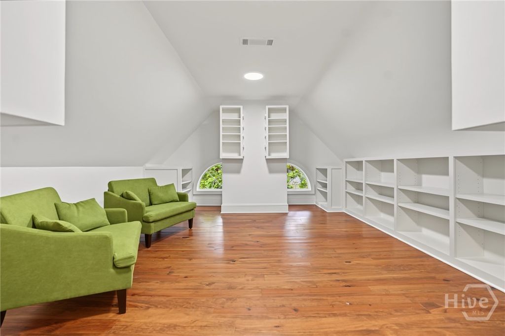 Image 41 of property listing at 36 Belted Kingfisher Lane, Richmond Hill, GA 31324