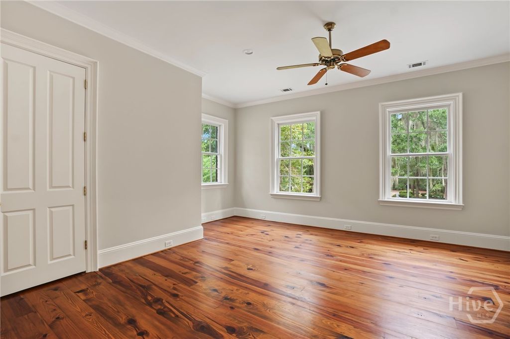 Image 42 of property listing at 36 Belted Kingfisher Lane, Richmond Hill, GA 31324