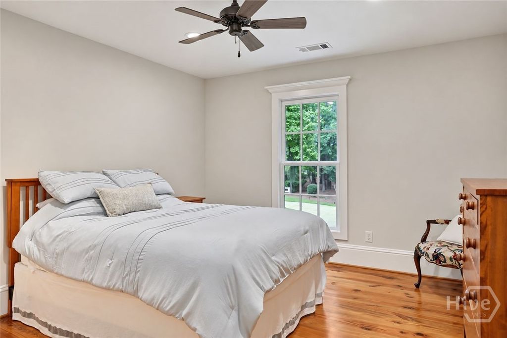 Image 45 of property listing at 36 Belted Kingfisher Lane, Richmond Hill, GA 31324