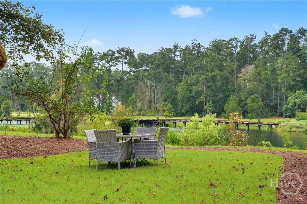 Image 9 of property listing at 36 Belted Kingfisher Lane, Richmond Hill, GA 31324