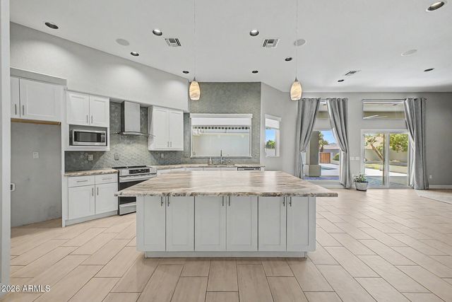 4753 W FALLEN LEAF Lane, Glendale, AZ 85310