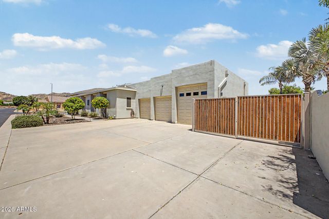 4753 W FALLEN LEAF Lane, Glendale, AZ 85310