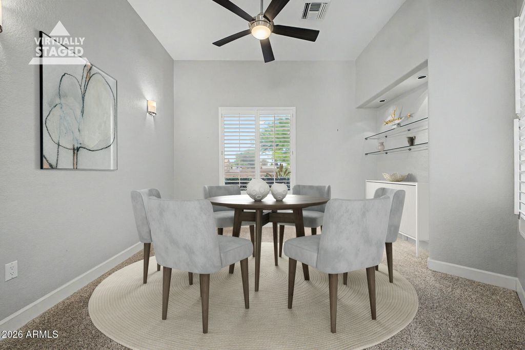 Image 10 of property listing at 4753 W FALLEN LEAF Lane, Glendale, AZ 85310