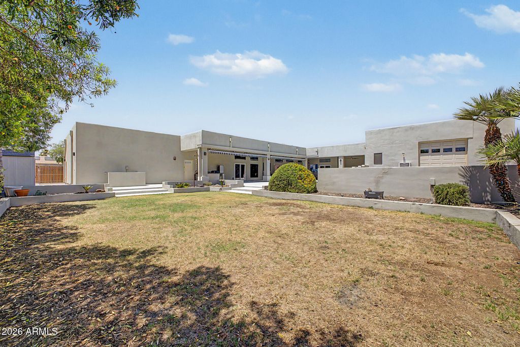 Image 39 of property listing at 4753 W FALLEN LEAF Lane, Glendale, AZ 85310