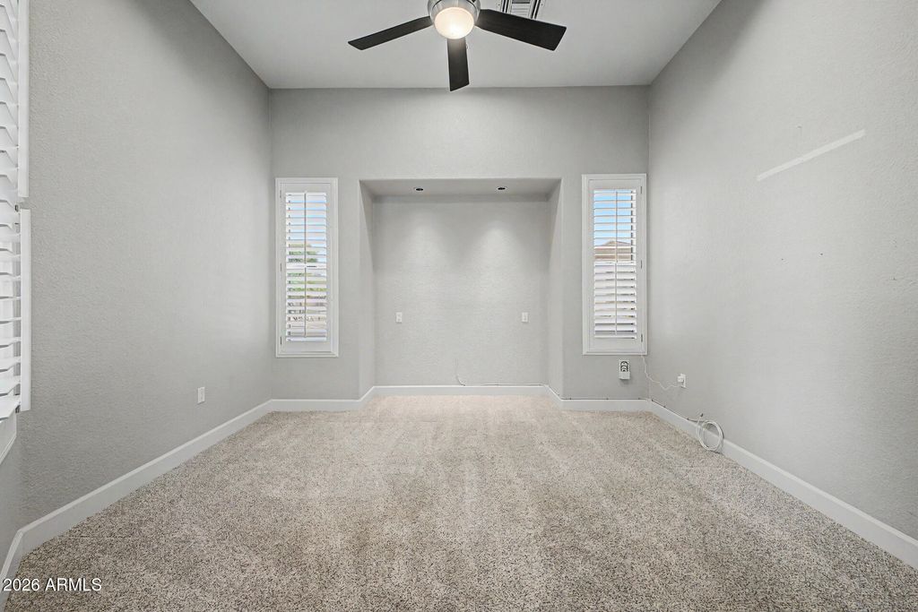Image 55 of property listing at 4753 W FALLEN LEAF Lane, Glendale, AZ 85310