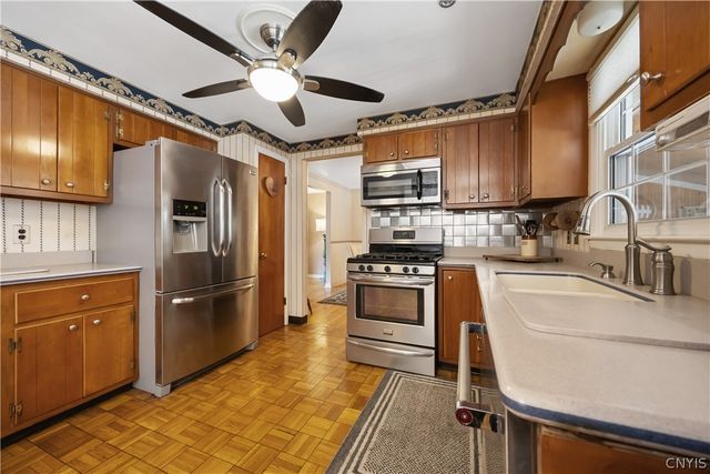 232 Marsh Drive, Dewitt, NY 13214
