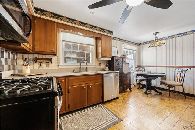 232 Marsh Drive, Dewitt, NY 13214