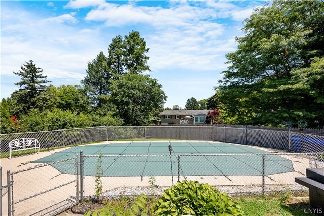 232 Marsh Drive, Dewitt, NY 13214