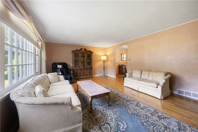 232 Marsh Drive, Dewitt, NY 13214
