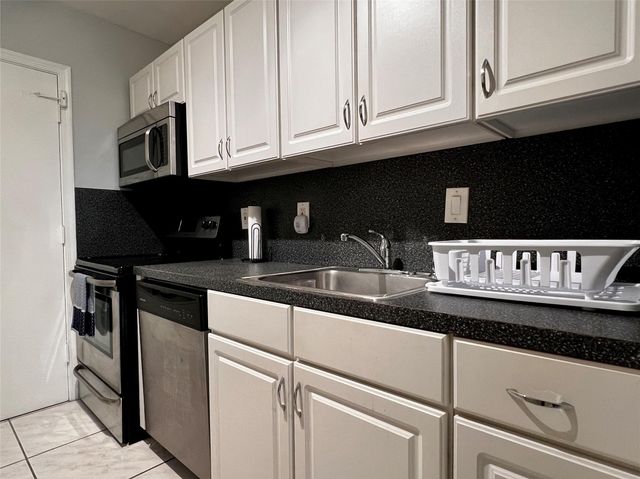 2271 NE 68TH Street 2028, Fort Lauderdale, FL 33308