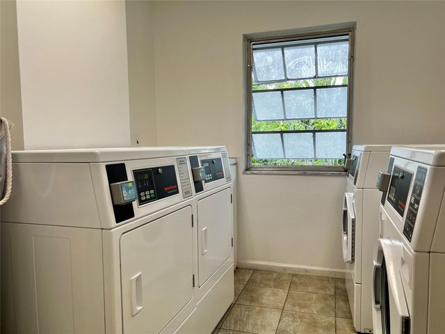2271 NE 68TH Street 2028, Fort Lauderdale, FL 33308