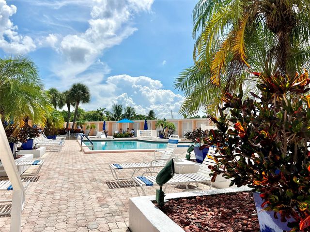 2271 NE 68TH Street 2028, Fort Lauderdale, FL 33308