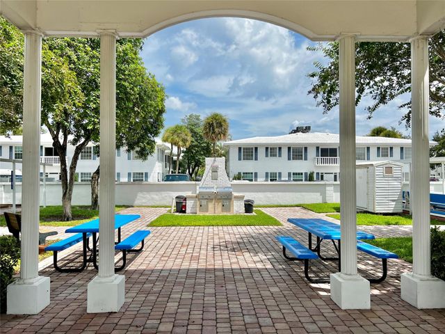 2271 NE 68TH Street 2028, Fort Lauderdale, FL 33308