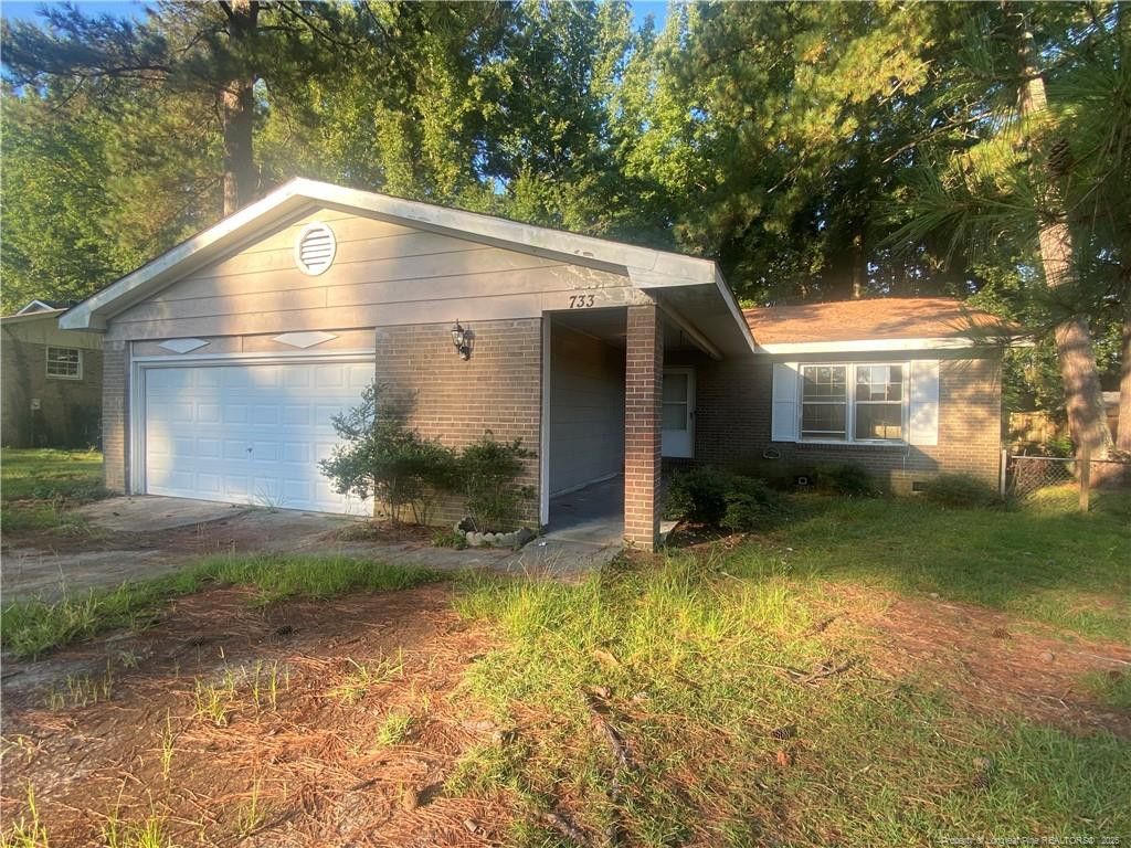 733 Goodyear Drive, Spring Lake, NC 28390