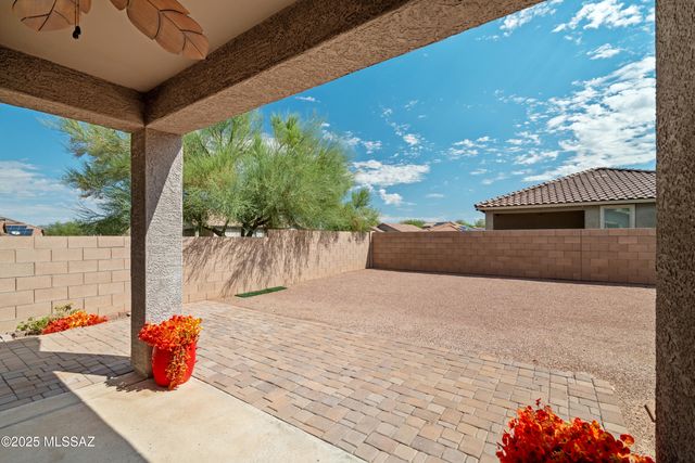 7489 S Mountain Star Drive, Tucson, AZ 85757