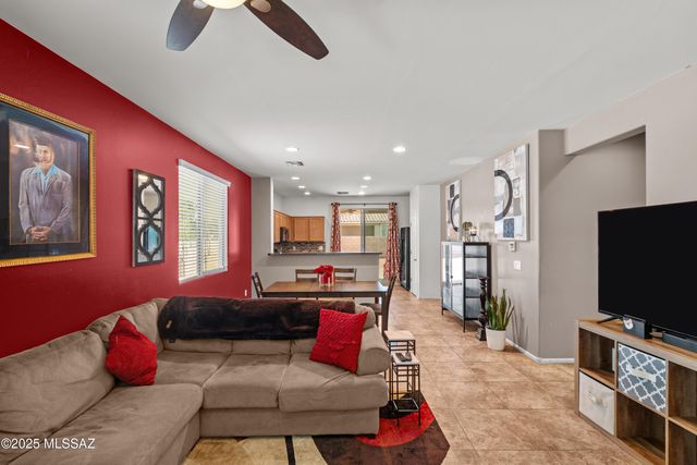 7489 S Mountain Star Drive, Tucson, AZ 85757