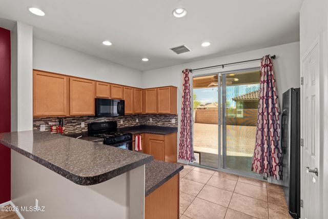 7489 S Mountain Star Drive, Tucson, AZ 85757