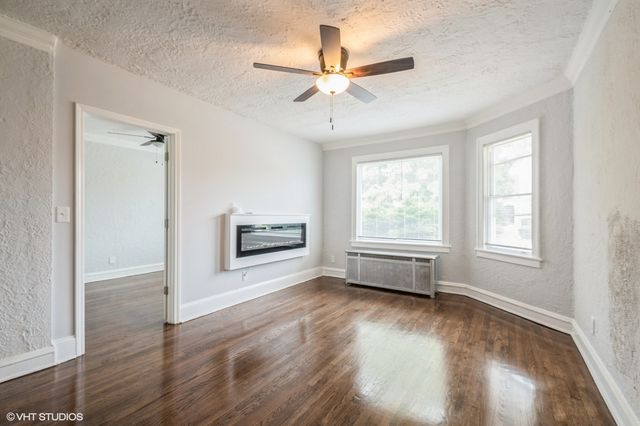 7653 S SEELEY Avenue, Chicago, IL 60620