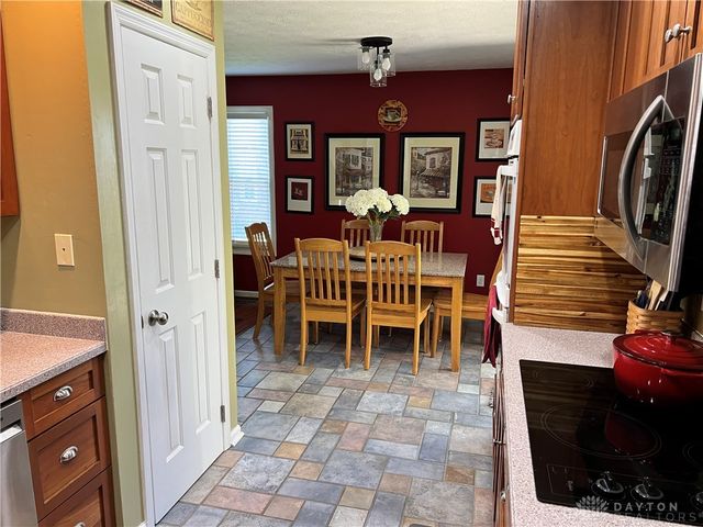 7575 Turtle Creek Drive, Dayton, OH 45414