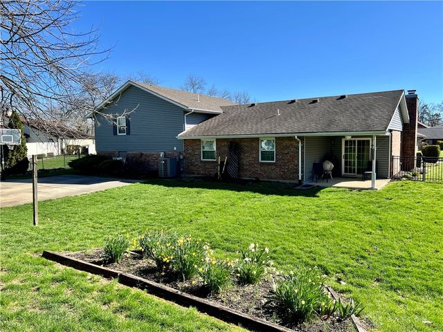 7575 Turtle Creek Drive, Dayton, OH 45414