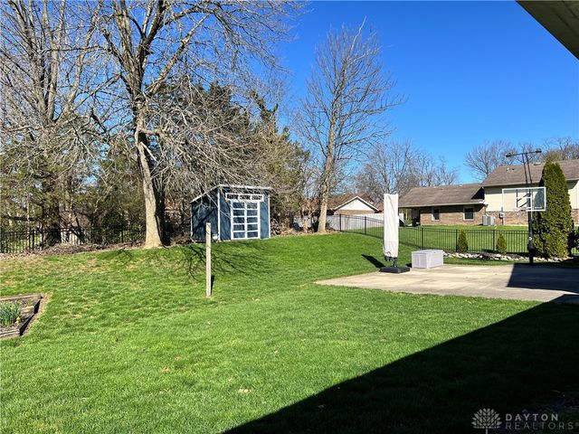 7575 Turtle Creek Drive, Dayton, OH 45414