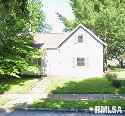 716 S 17TH Street, Quincy, IL 62301