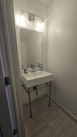 324 Bayfront Drive, Boynton Beach, FL 33435