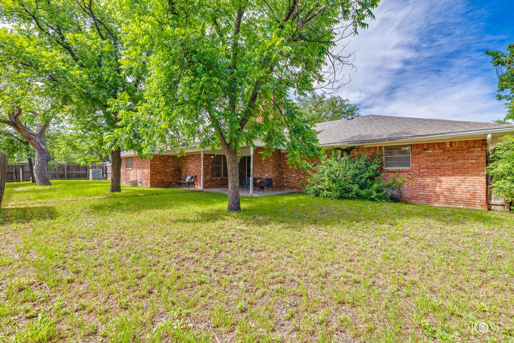 Image 34 of property listing at 3141 Chatterton Drive, San Angelo, TX 76904