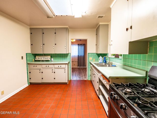 5109 Garry Owen Road, El Paso, TX 79903