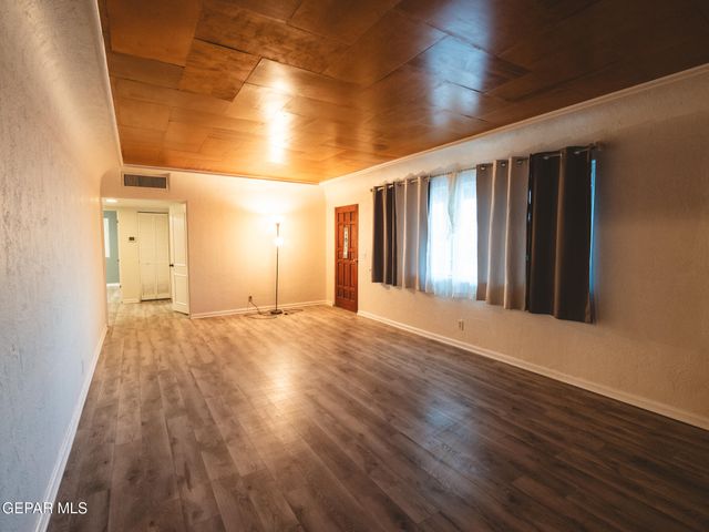 5109 Garry Owen Road, El Paso, TX 79903