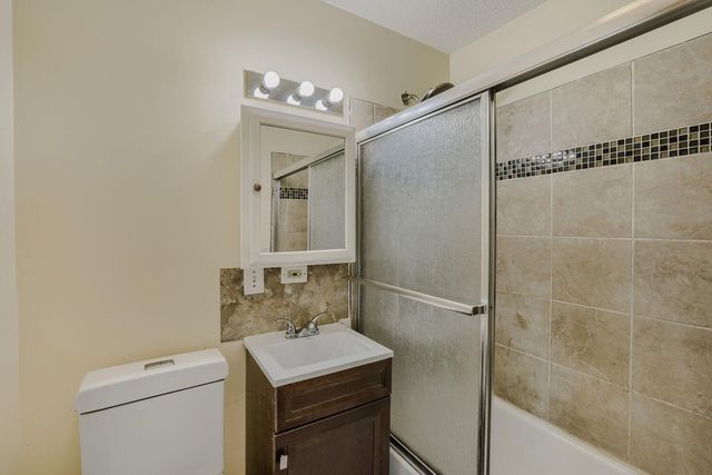 2724 17th Avenue S, Minneapolis, MN 55407