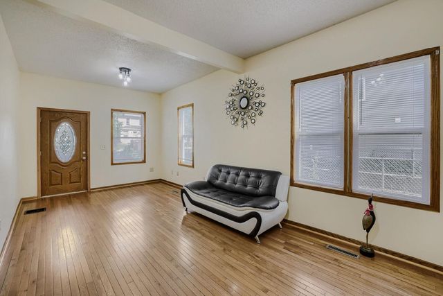 2724 17th Avenue S, Minneapolis, MN 55407