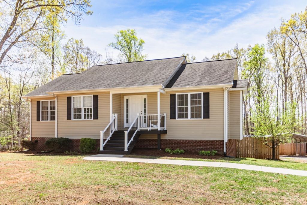Image 1 of property listing at 396 Rocks Church Road, Pamplin, VA 23958