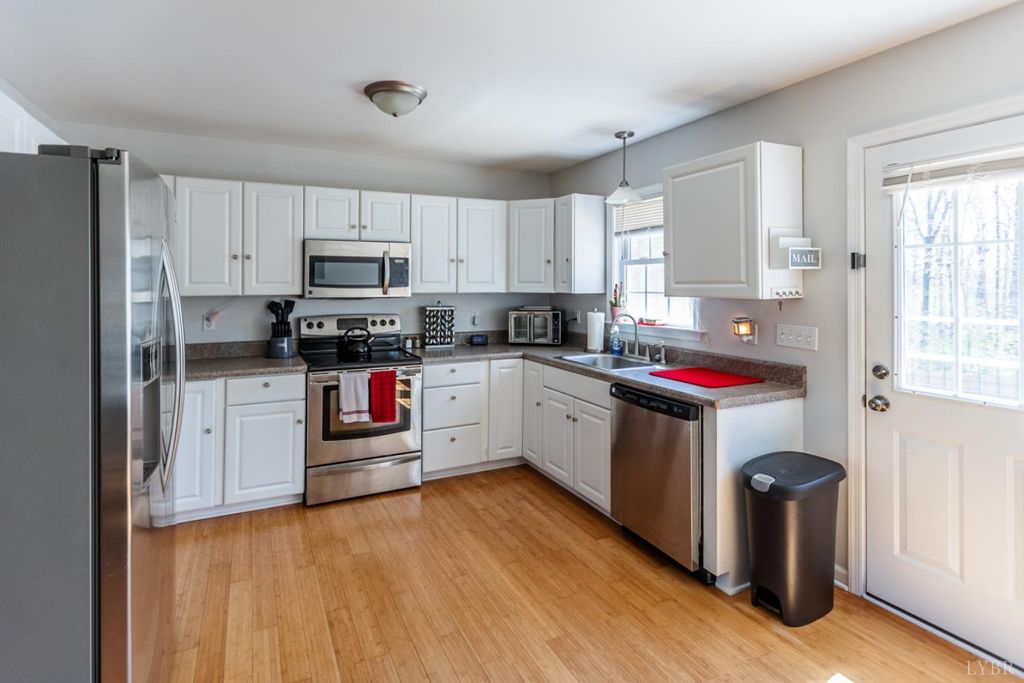 Image 12 of property listing at 396 Rocks Church Road, Pamplin, VA 23958