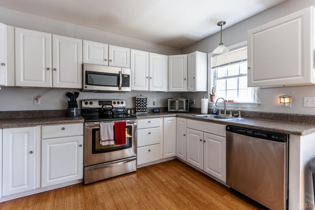 Image 13 of property listing at 396 Rocks Church Road, Pamplin, VA 23958