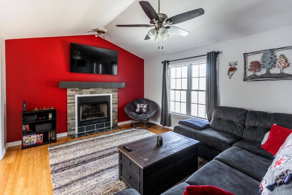 Image 8 of property listing at 396 Rocks Church Road, Pamplin, VA 23958