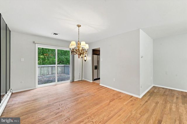 1035 W ALLENS LN, Philadelphia, PA 19119