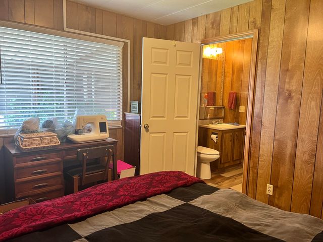 3008 Hazel Drive, Anderson, CA 96007